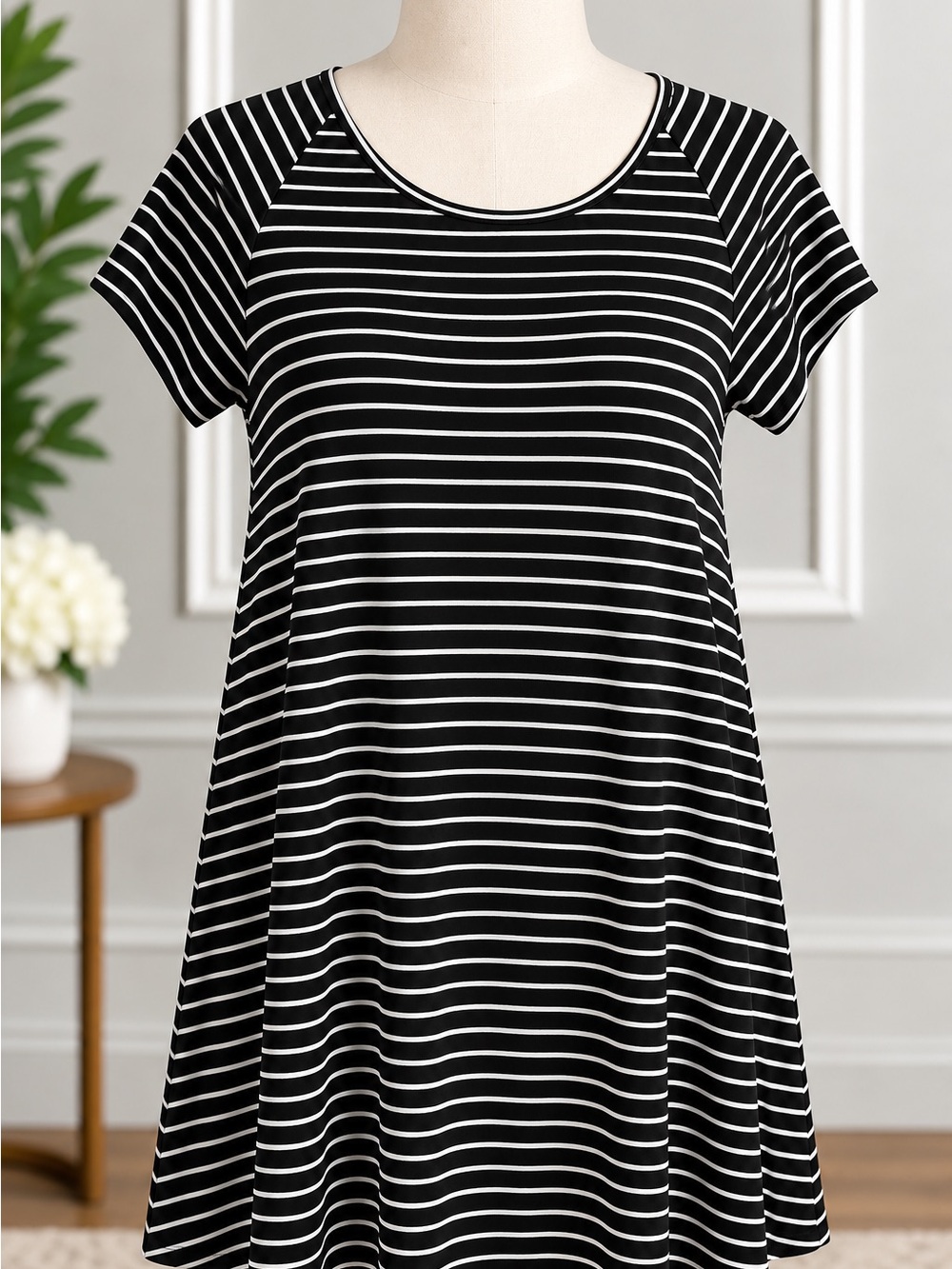 Old Navy Black and White Striped Scoop Neck Tunic